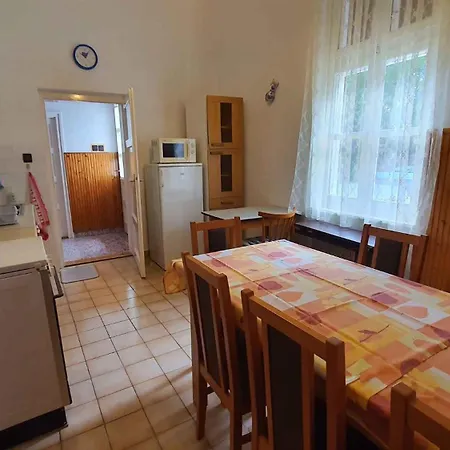 - Balaton 18521 * Balatonföldvár