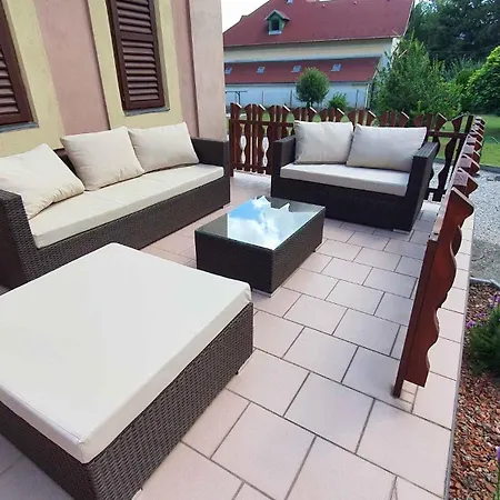 Lejlighed - Balaton 18521