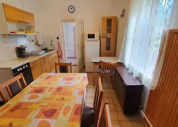 - Balaton 18521 Apartment Balatonfoldvar