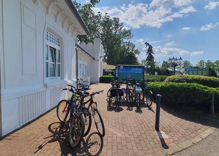 - Balaton 18521 Balatonfoldvar