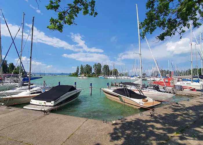 - Balaton 18521 * Balatonfoldvar